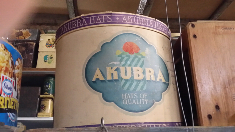 akubra hat box